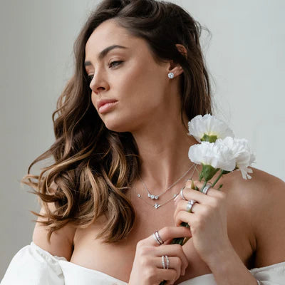 Brilliant Claw Silver Stud Earrings