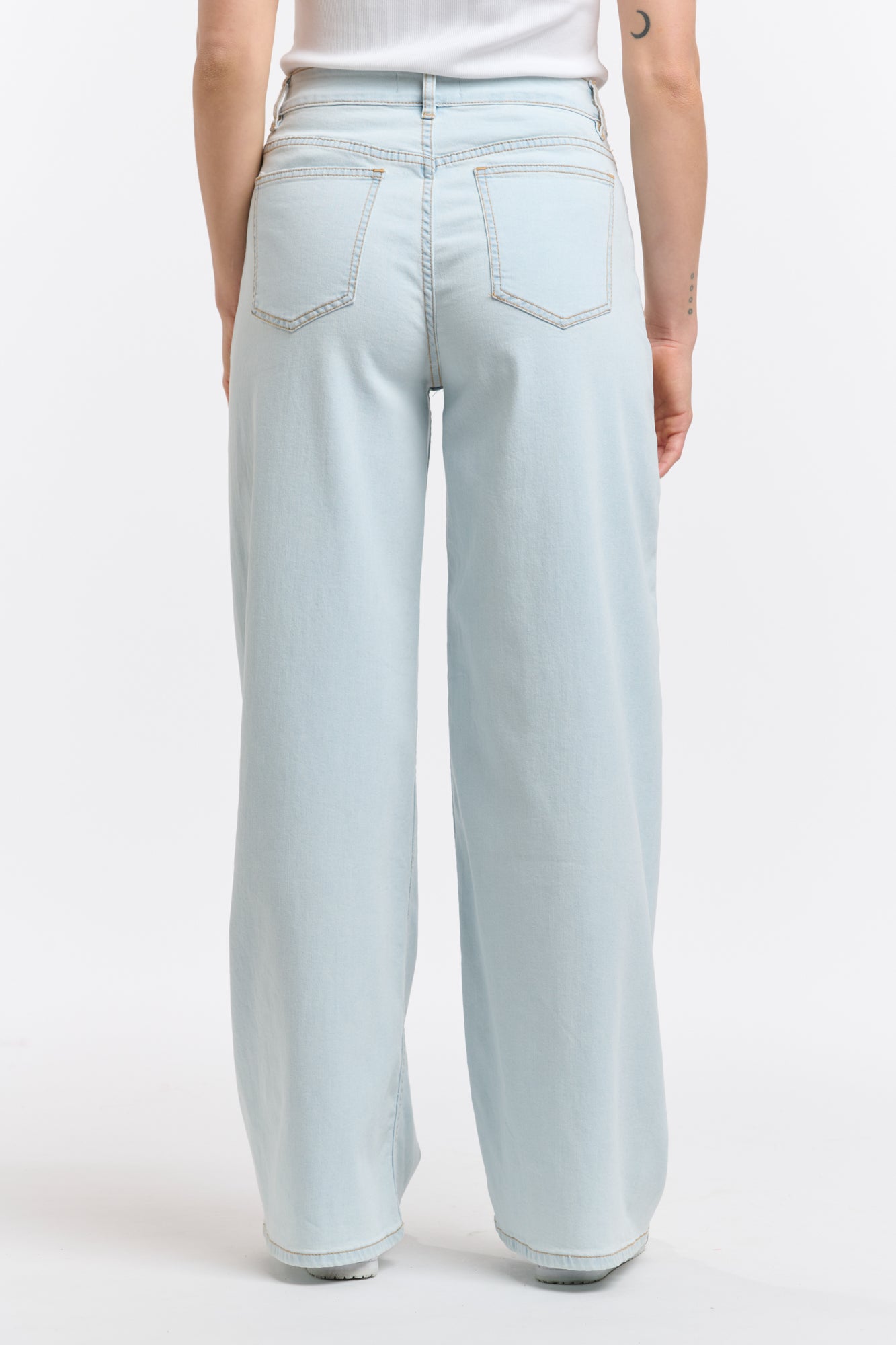 Dusty Wide Leg Jean