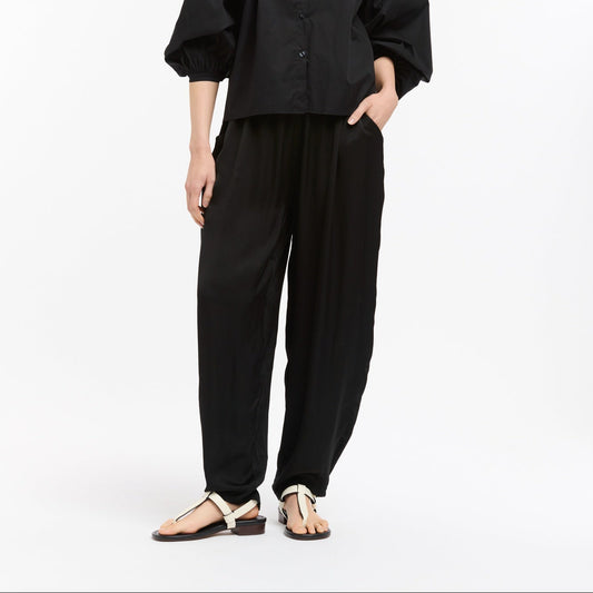 Logan Pants - Black