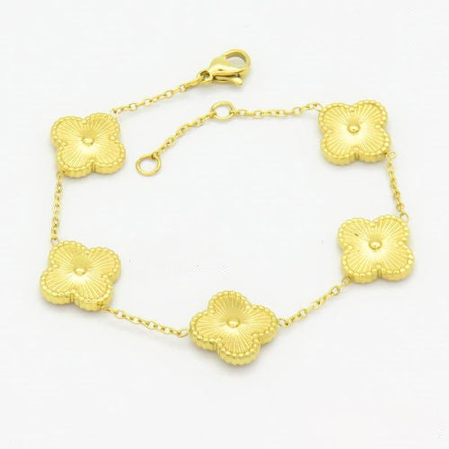 Calais Gold Clover Bracelet