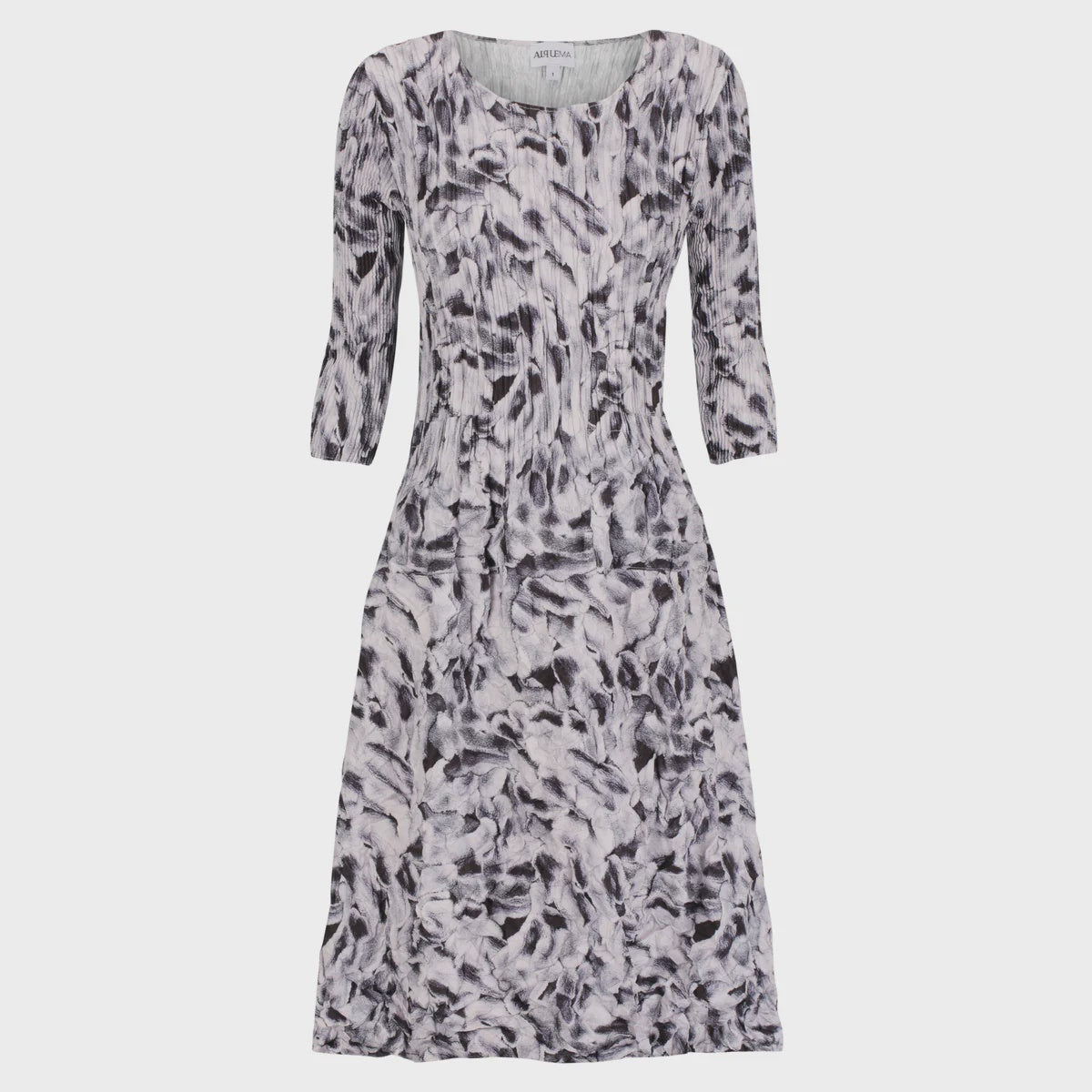 3/4 Sleeve Smash Pocket Dress Stirring