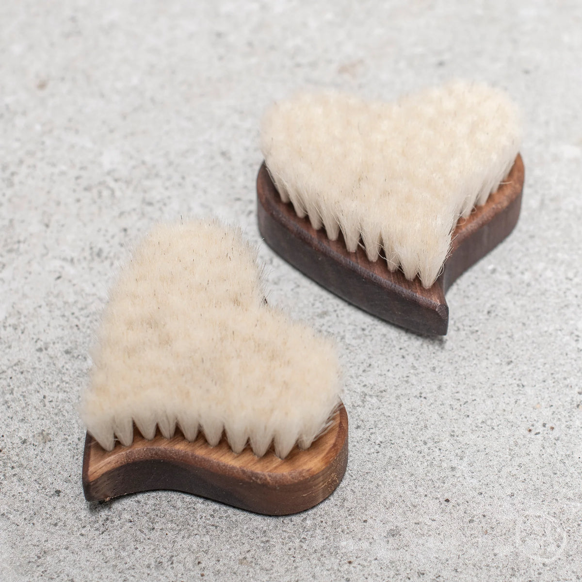 Baby Brush Heart Nutwood