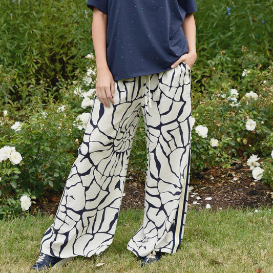 TAKE YOUR LEAD PANT - Shells