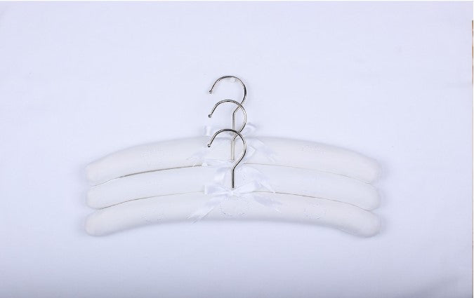 Embroidered Hanger - Set of 3