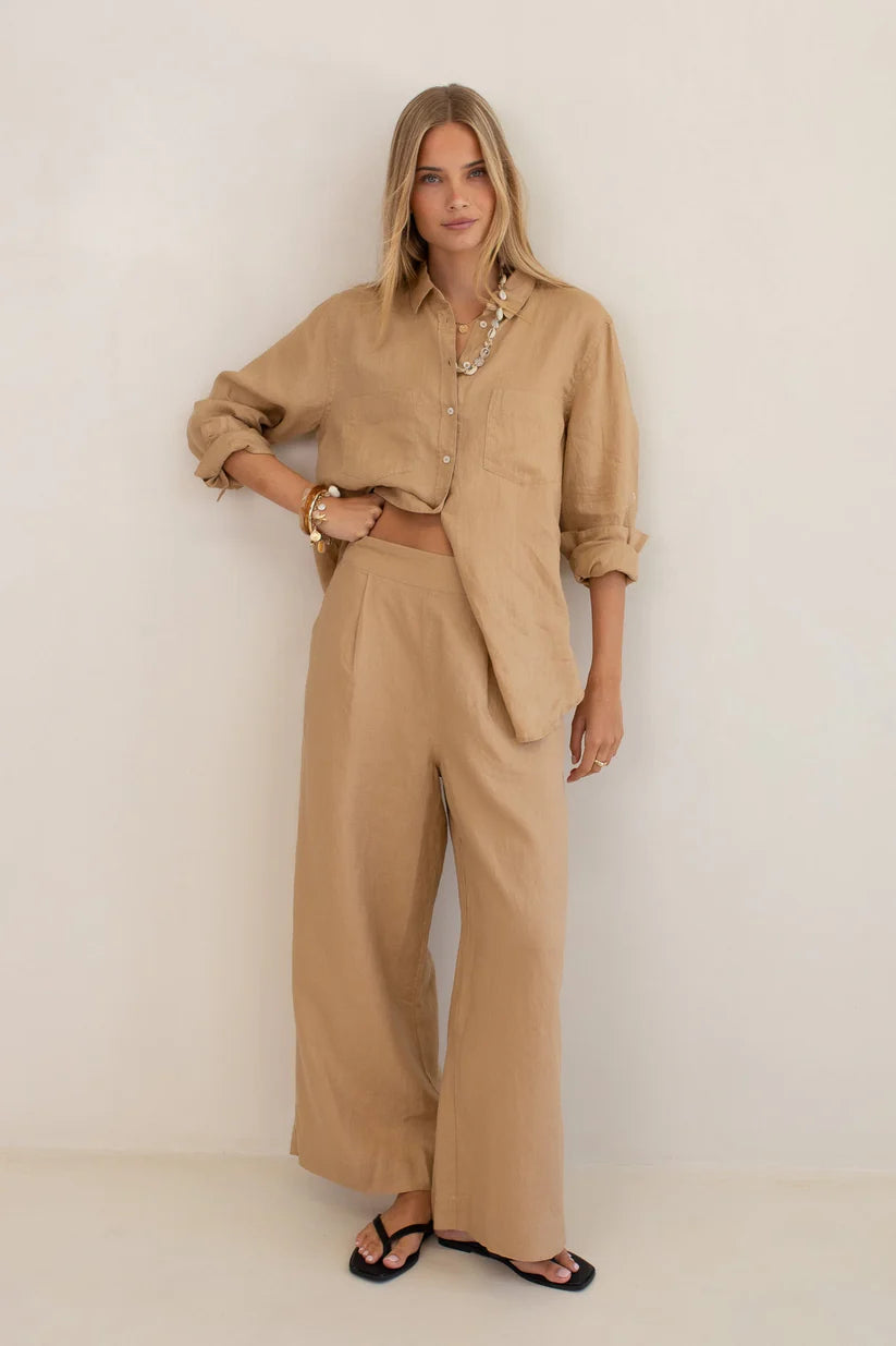 The Boyfriend Linen Shirt - Tan