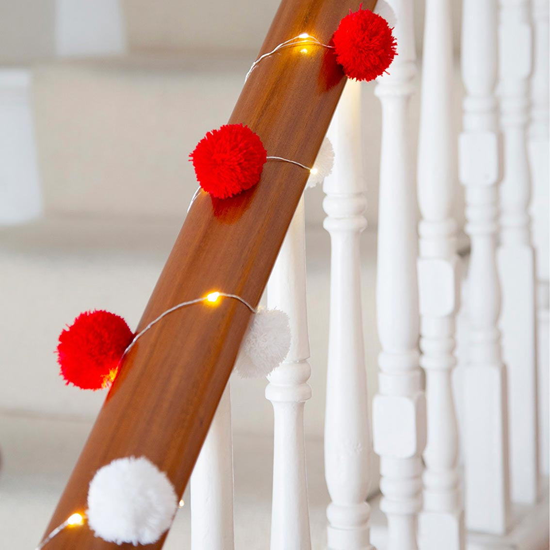 Red & White Pom Pom Lights