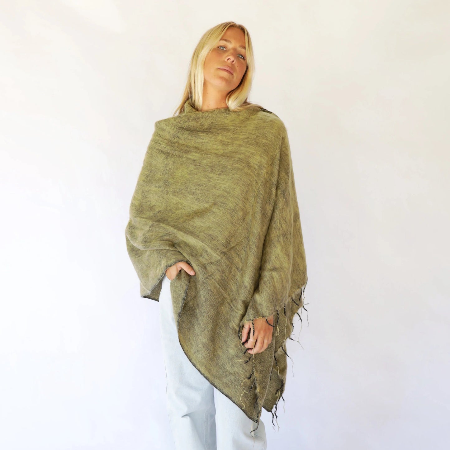 Marabella Poncho - Pistachio
