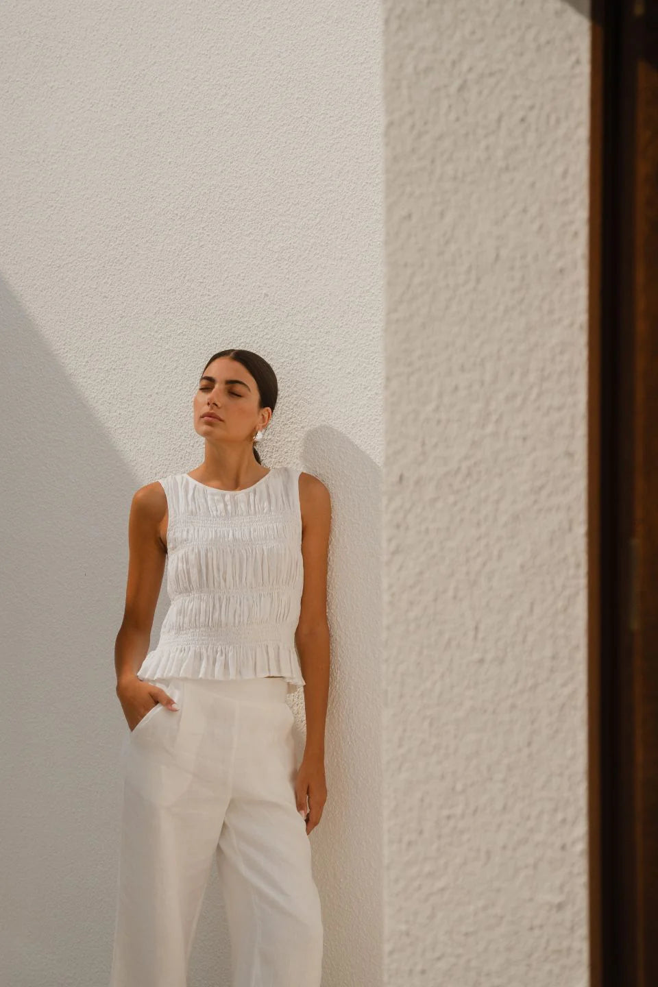 Impulsive Ivory Linen Shirred Sleeveless Top