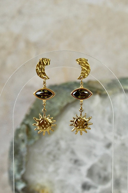 Moon Studs