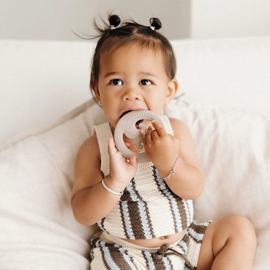 Koru Teether
