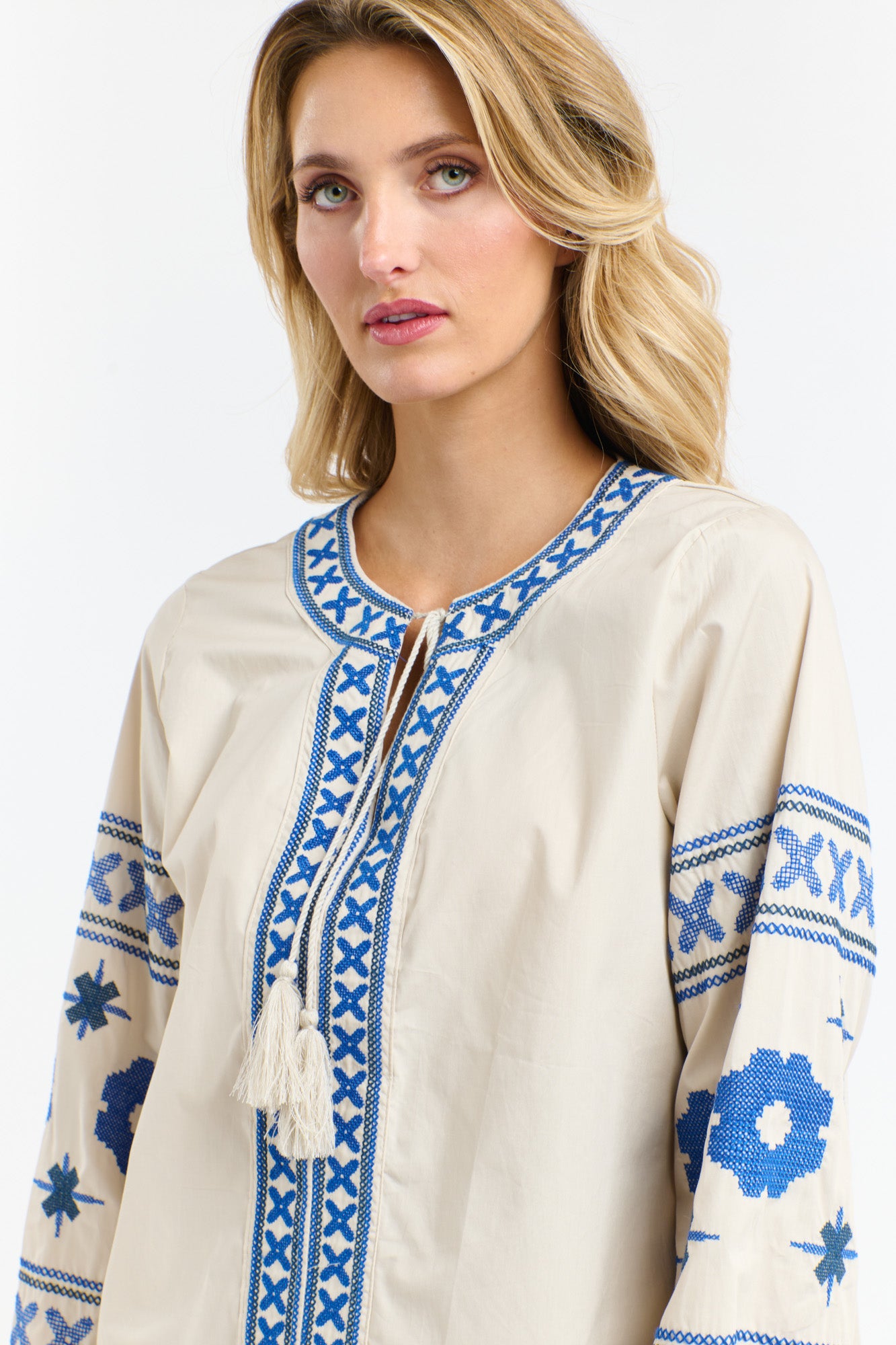 Daisy Cross Shirt - Beige
