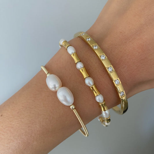 Ava Bangle