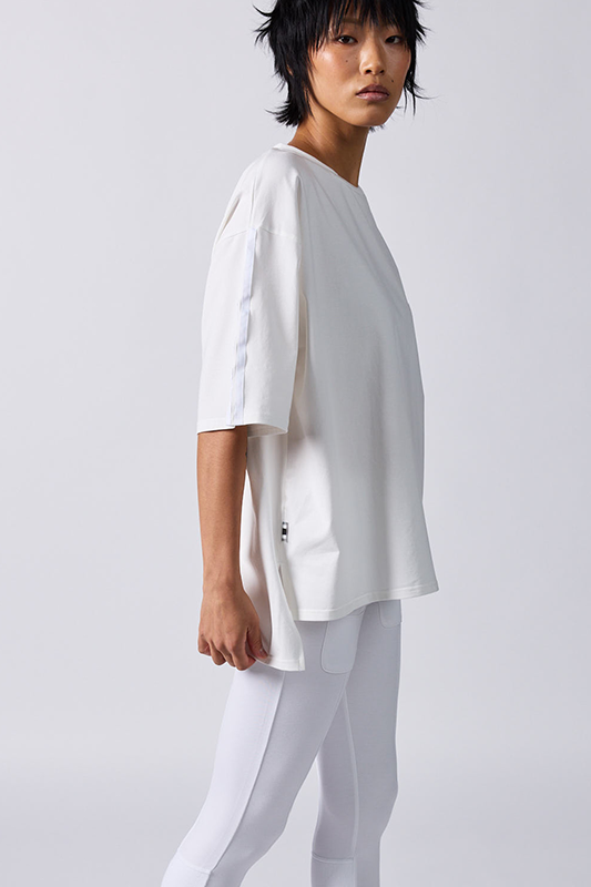 Brief Tee