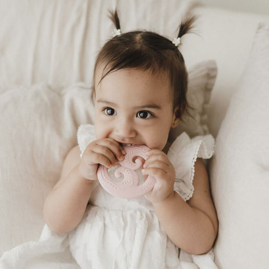 Koru Teether