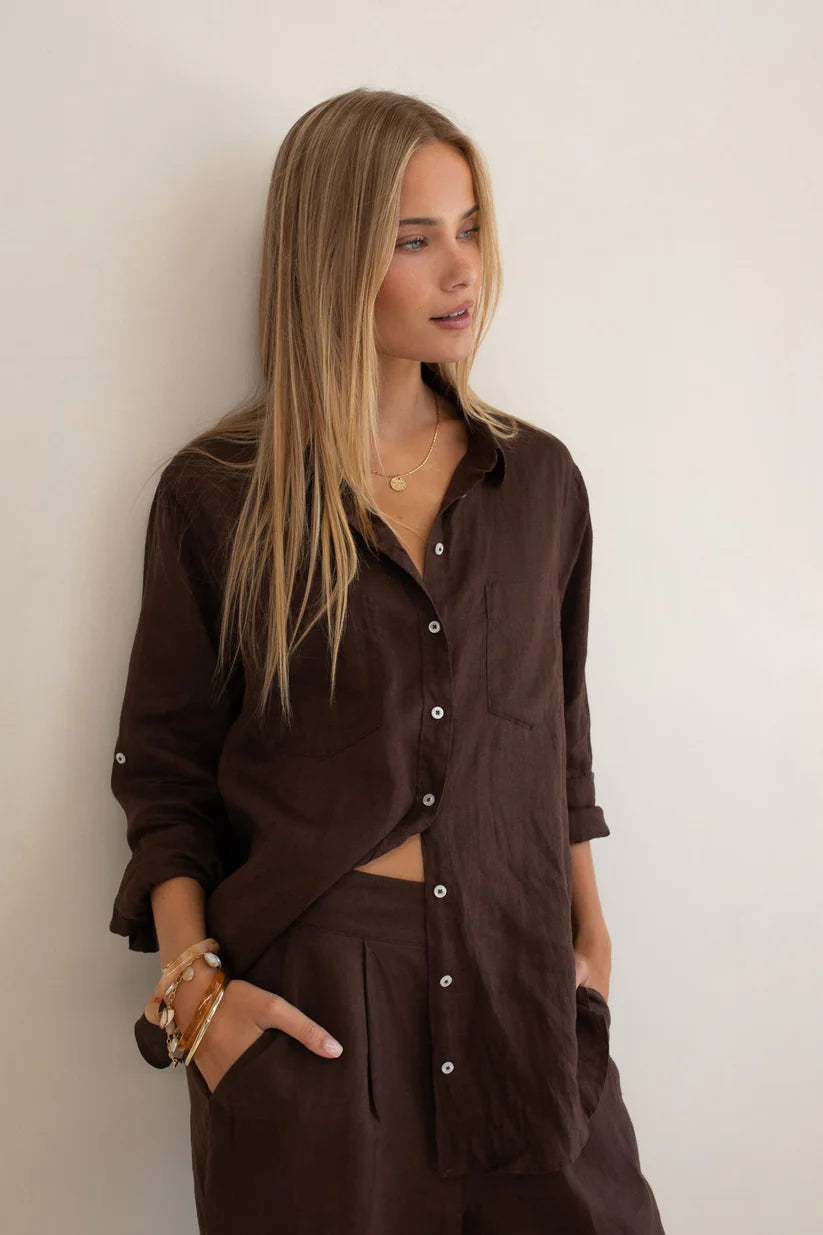 The Boyfriend Linen Shirt - Hot Chocolate