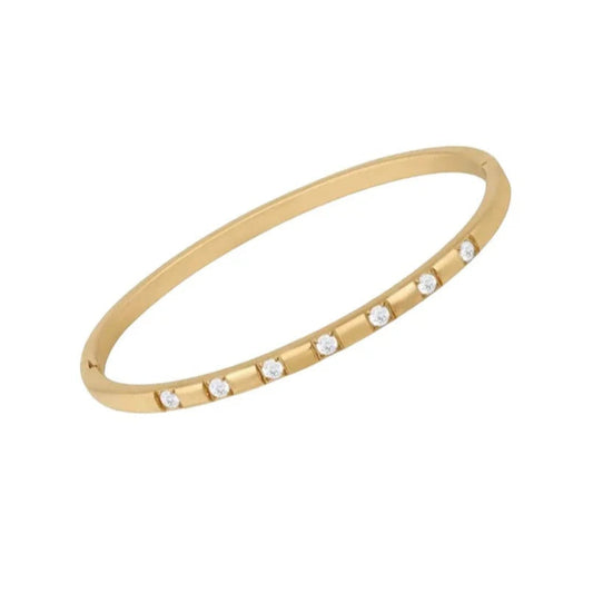Ava Bangle