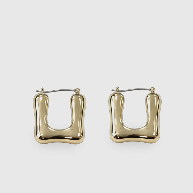 Oblong Wavy Hoops Gold