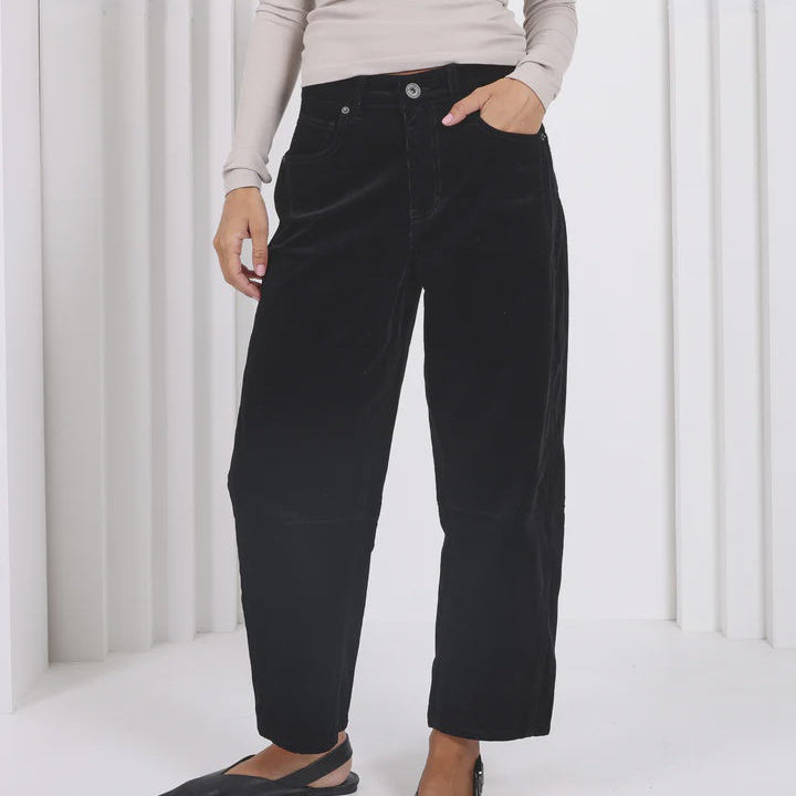 Toni Barrel Corduroy Jean