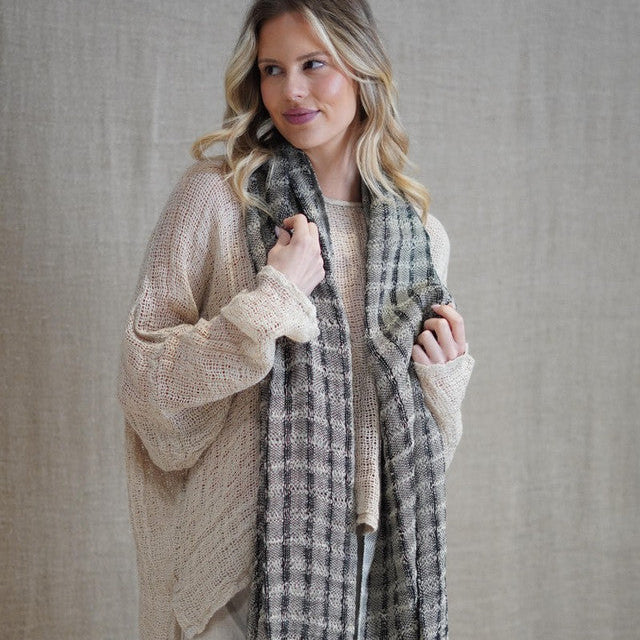 Petra Fringe Scarf - Black & Natural