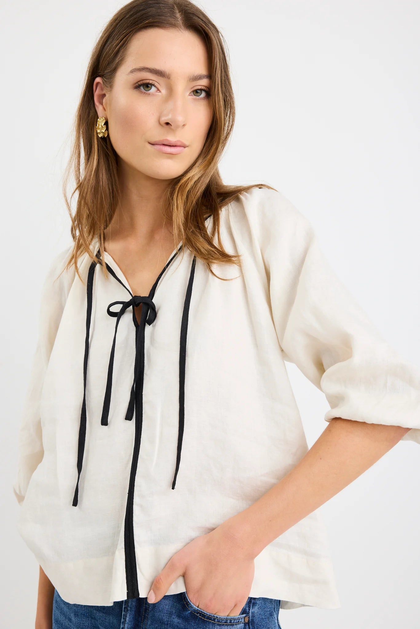 Subliminal Cream Black Trim Linen Relaxed Top