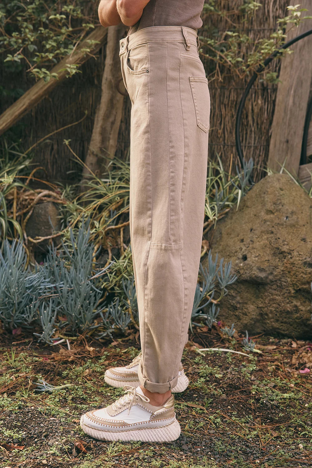 IDAHO Barrel Coloured Jeans