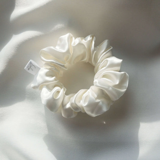 Ivory Regular Silk Scrunchie