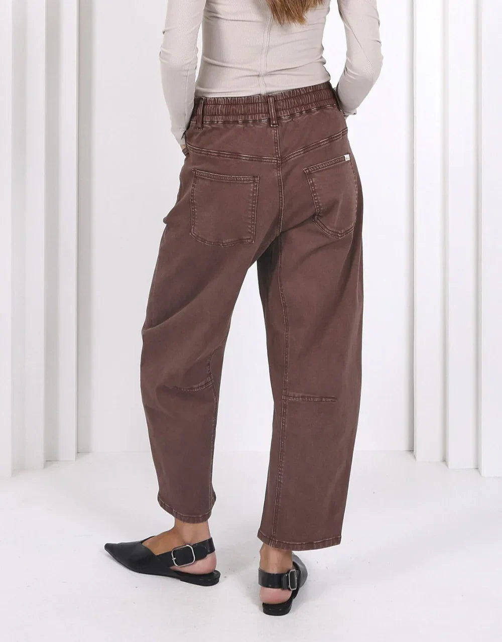 Leo Barrel Jeans - Chocolate